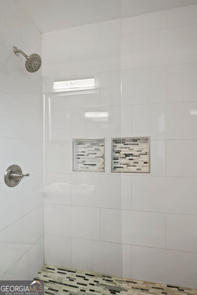 2132 Penrose Drive East Point - Photo 25