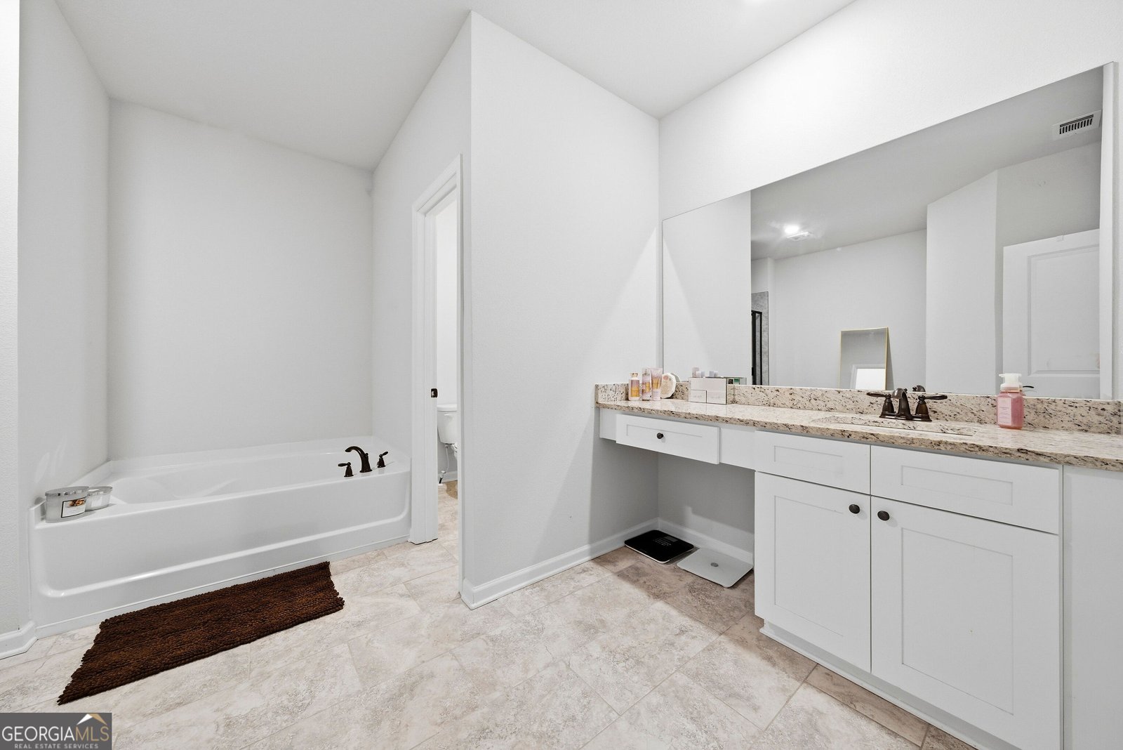 406 Samara Court Fairburn - Photo 10