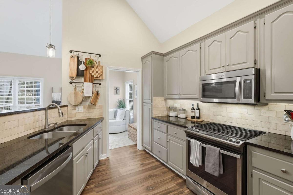 1970 Quail Hollow Drive Cumming - Photo 7