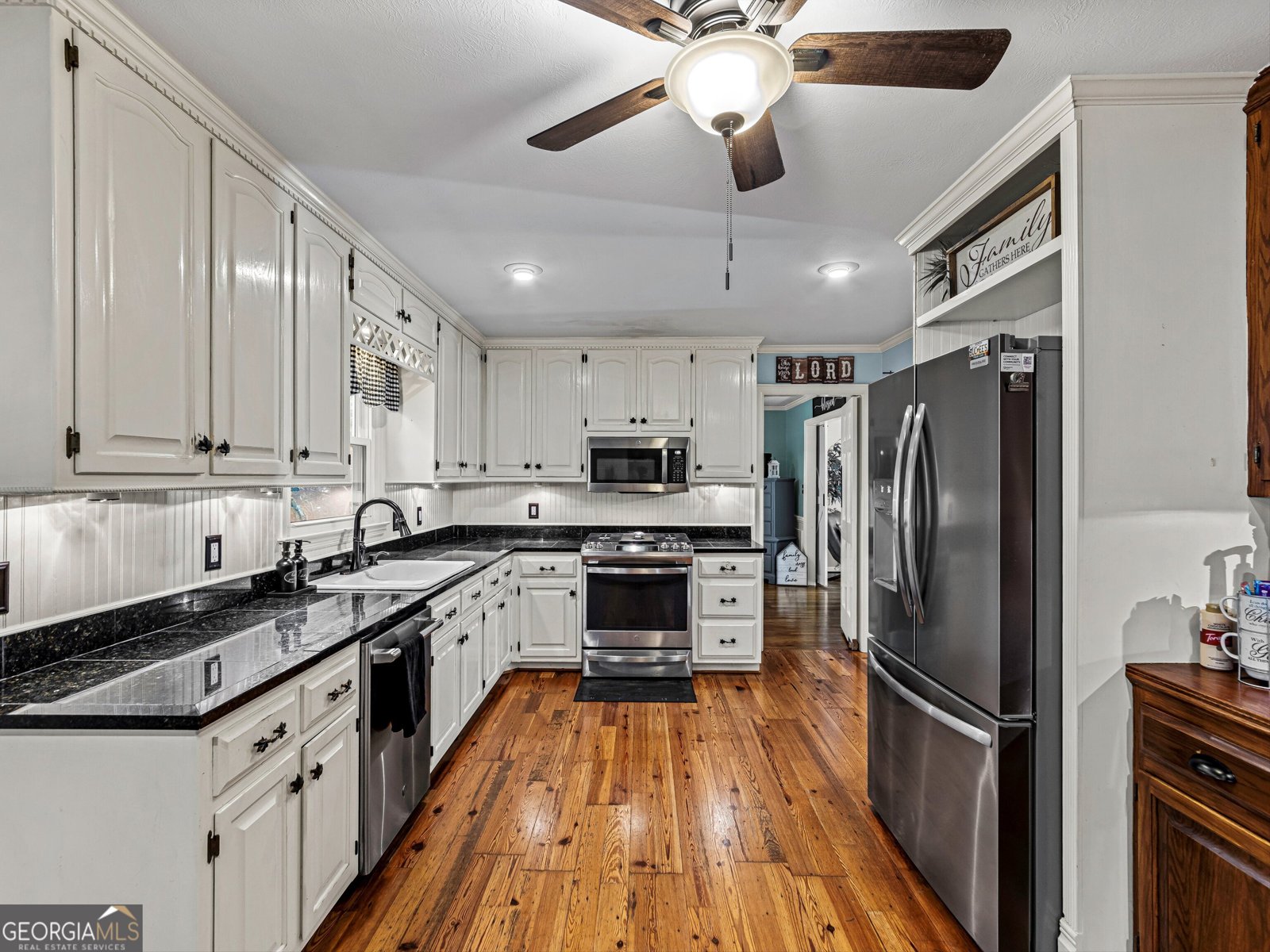 215 Pineywood Road Griffin - Photo 22