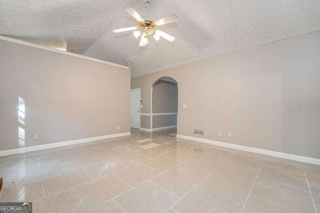 3090 Kings Drive Kennesaw - Photo 17