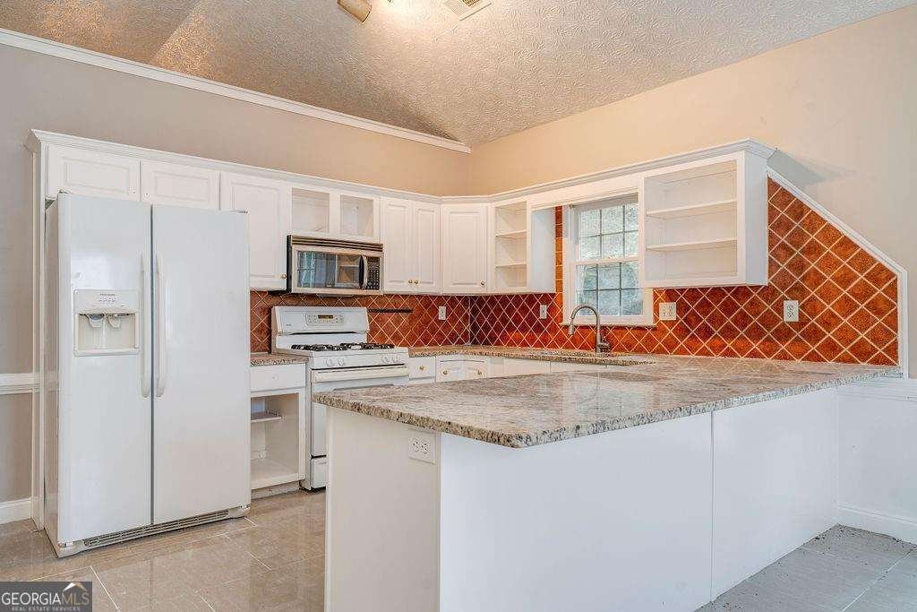 3090 Kings Drive Kennesaw - Photo 23