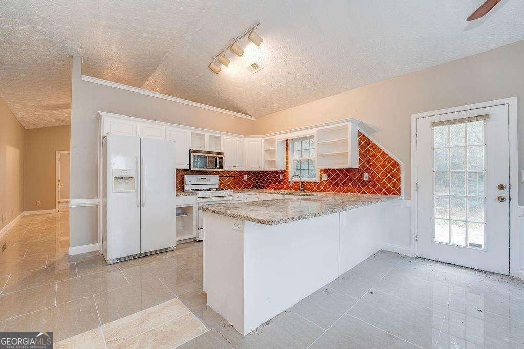 3090 Kings Drive Kennesaw - Photo 24