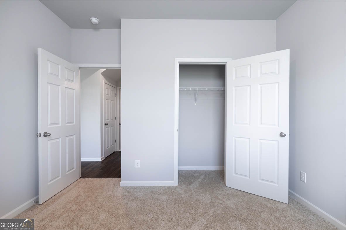 656 Whitman Lane Stockbridge - Photo 8