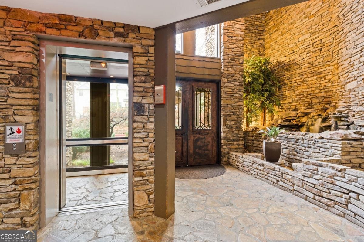 1216 Highland Bluff Drive Atlanta - Photo 23