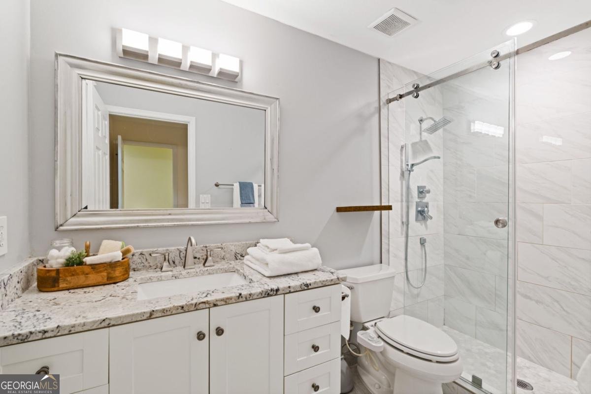 1216 Highland Bluff Drive Atlanta - Photo 8