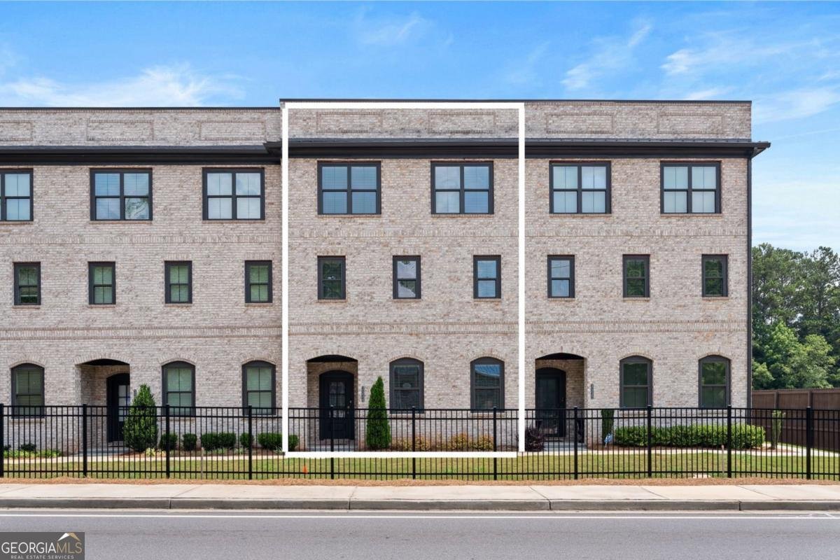 3334 Swallowtail Terrace Duluth - Photo 1