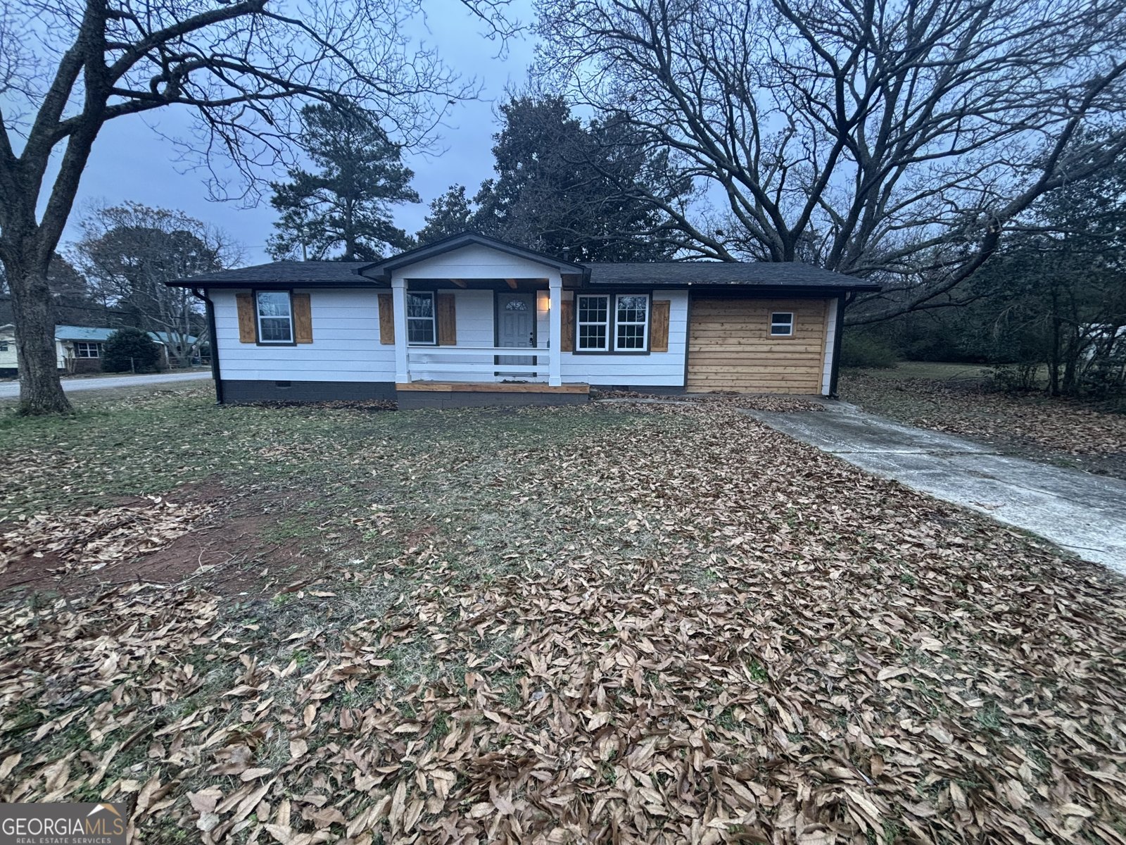 176 Randall Avenue Flovilla - Photo 1