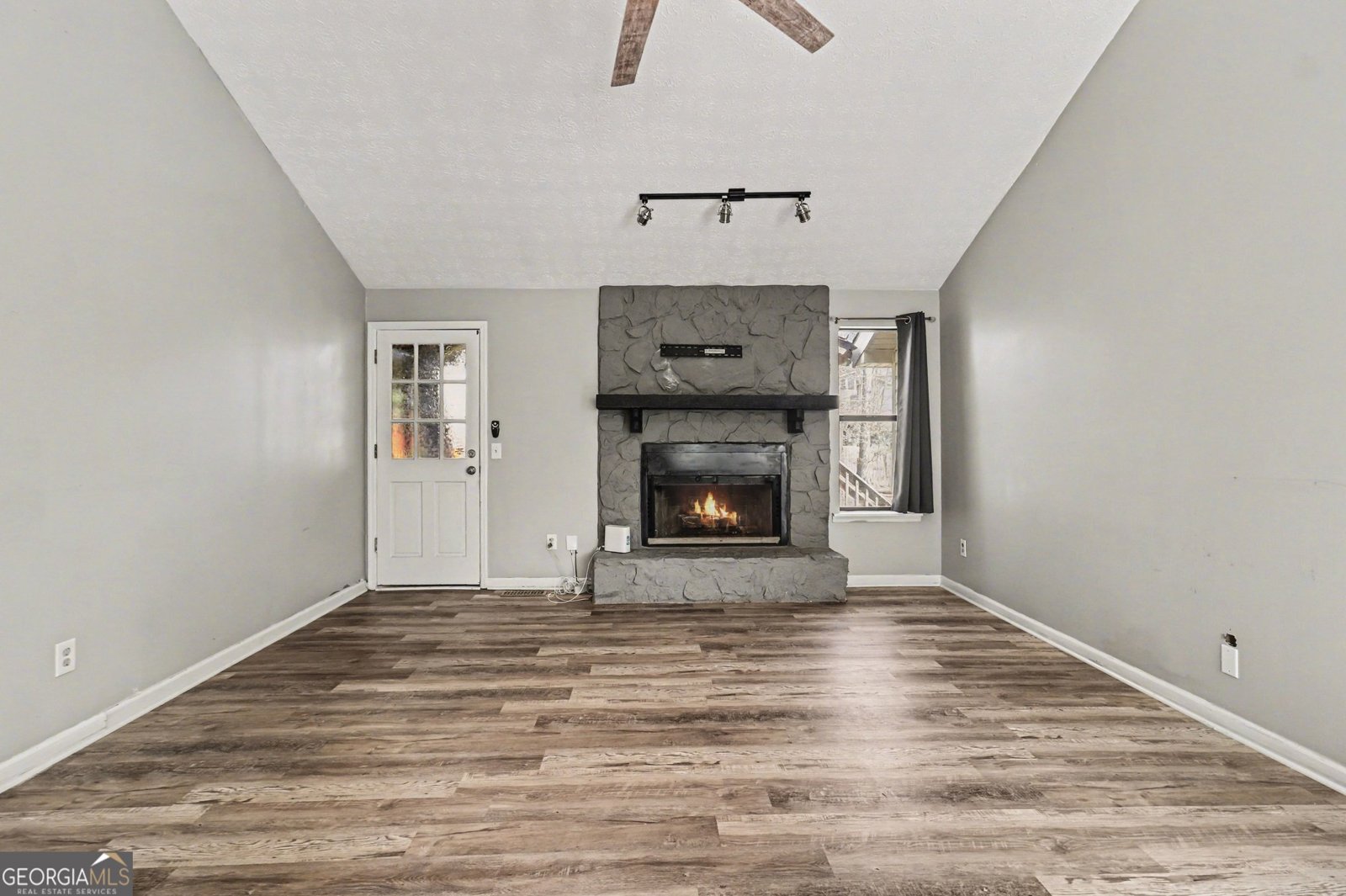 1920 Oakleaf Lane Lithia Springs - Photo 6