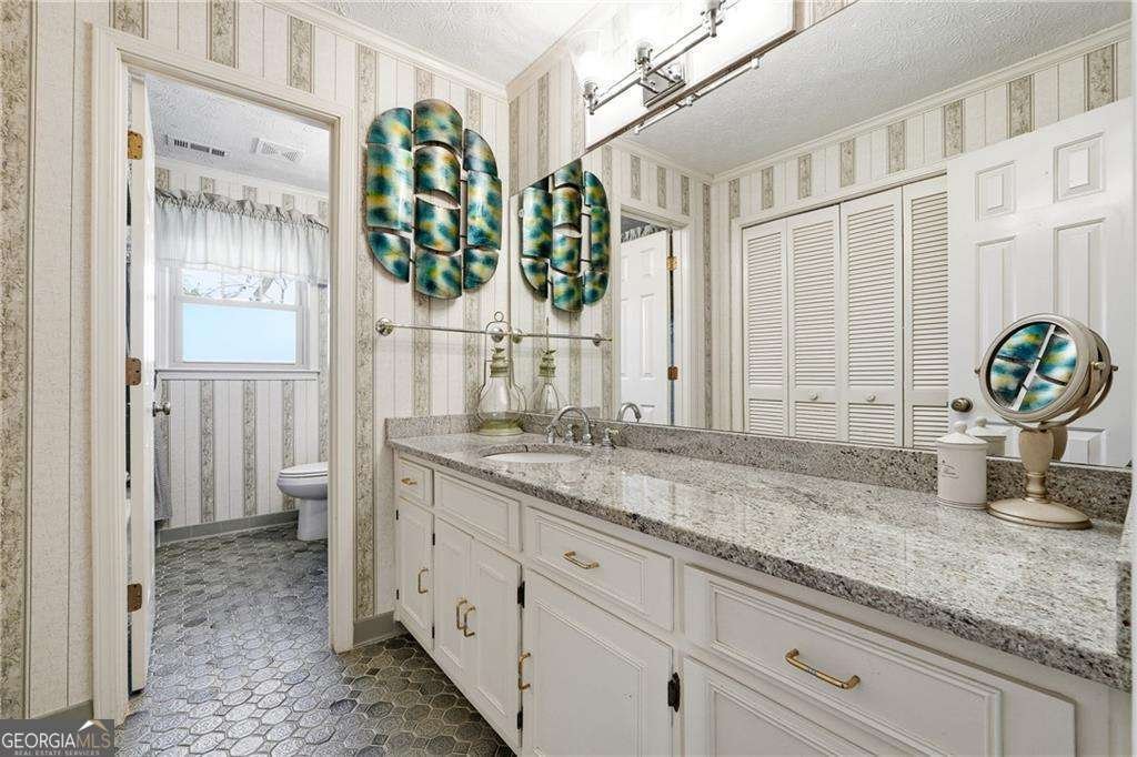 5027 Castlewood Drive Lilburn - Photo 25