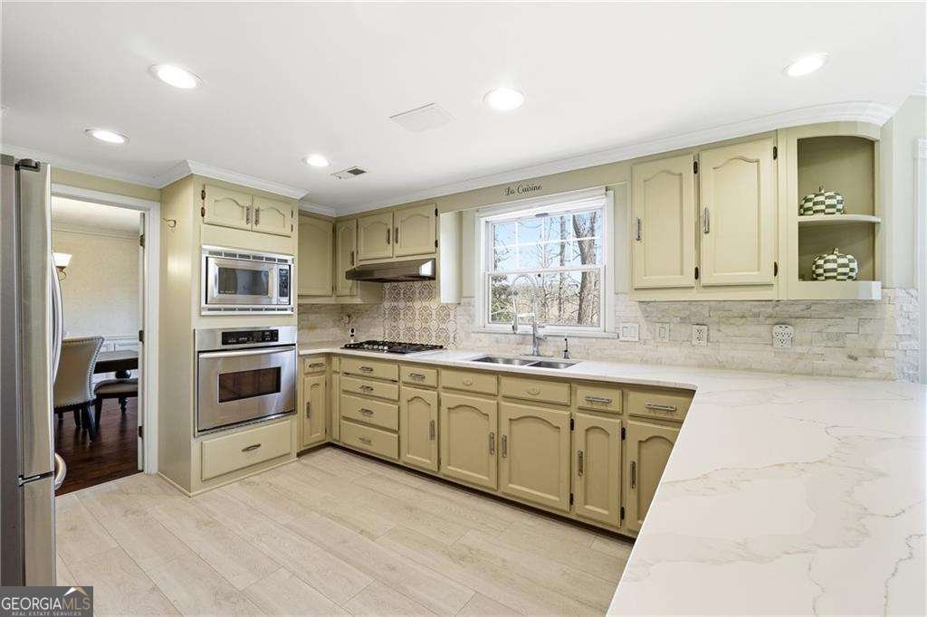 5027 Castlewood Drive Lilburn - Photo 6