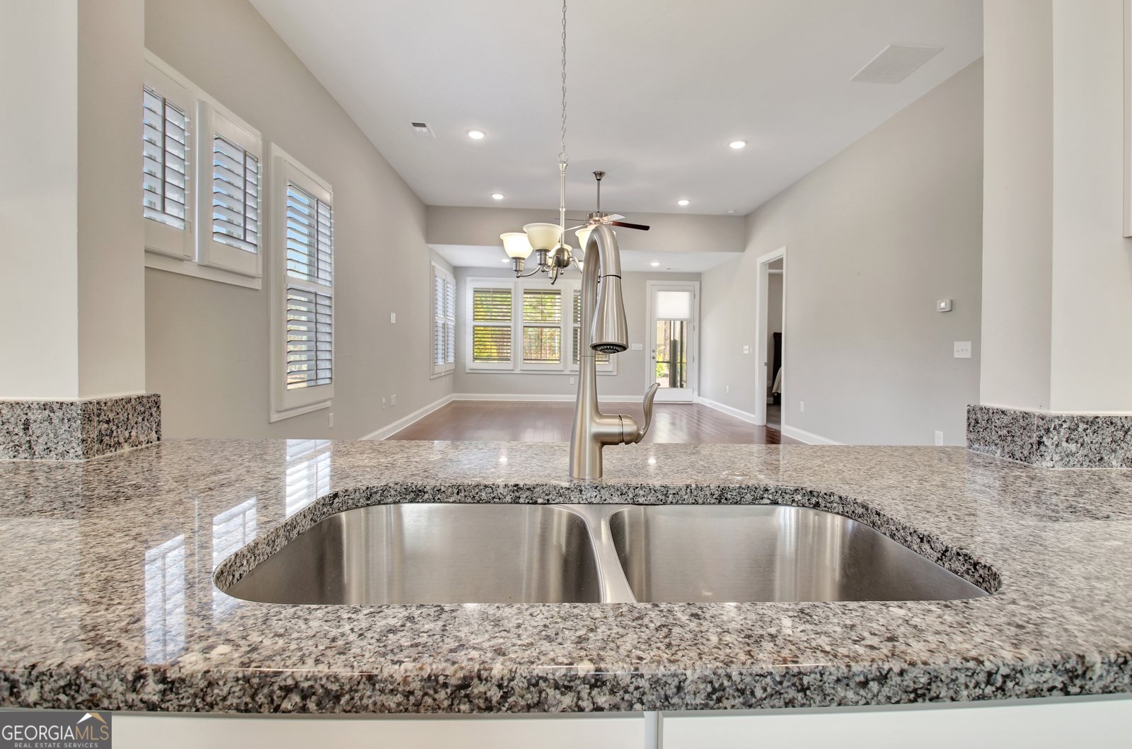 340 Honey Locust Court Peachtree City - Photo 17