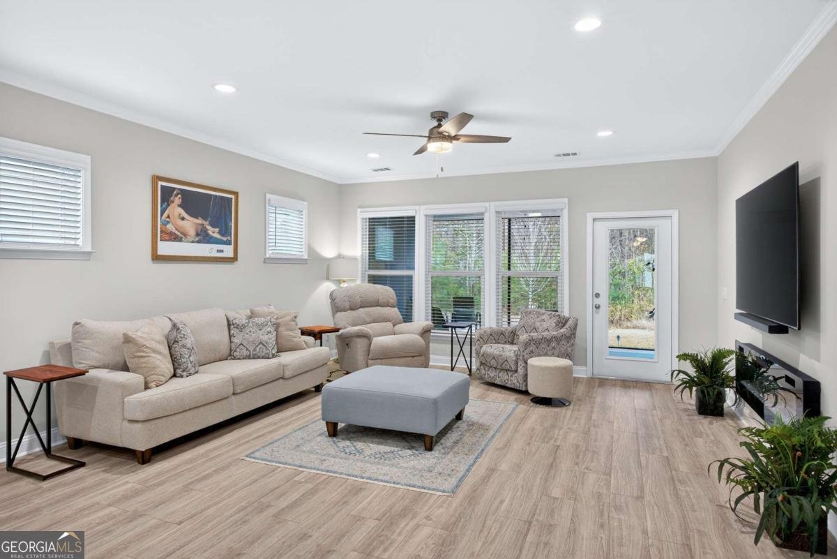 137 Harvest Hill Pooler - Photo 8