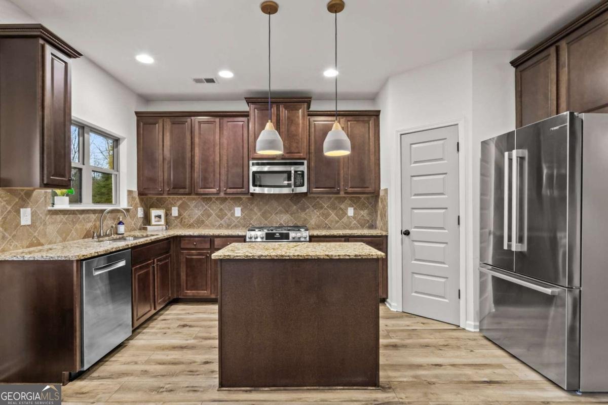 5925 Fielding Court Cumming - Photo 9