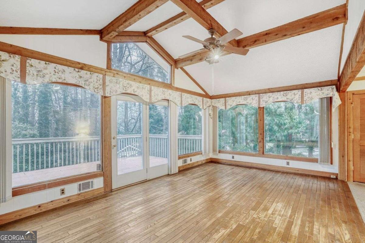 2032 Lake Lucerne Drive Lilburn - Photo 7