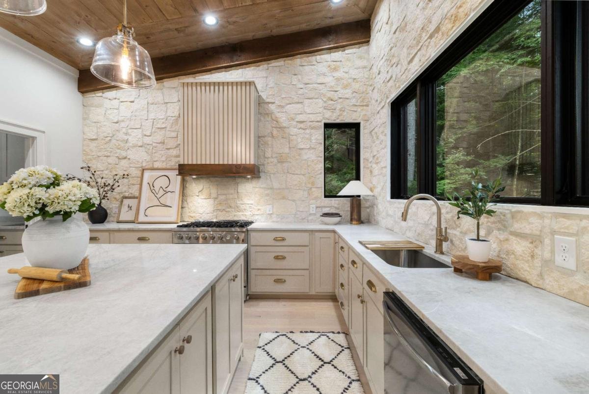 456 Whispering Pine Lane Cherry Log - Photo 9