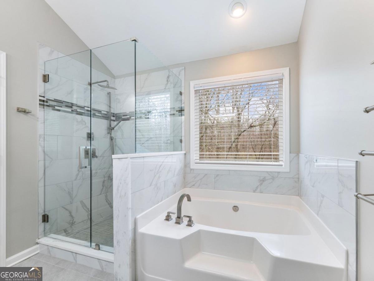 439 Vinings Court Winder - Photo 29