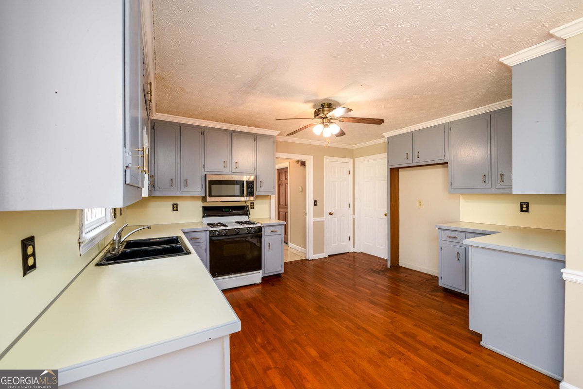 6420 Phillips Place Lithonia - Photo 12