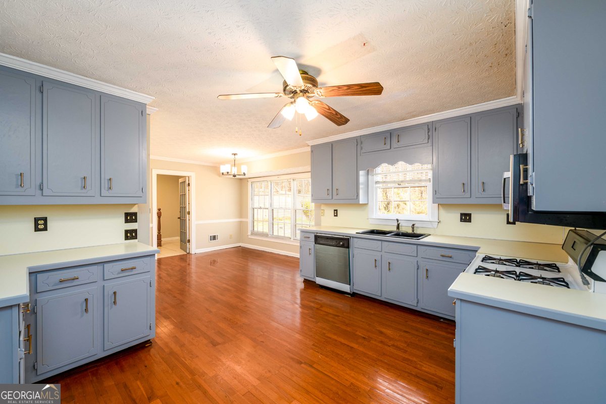 6420 Phillips Place Lithonia - Photo 14