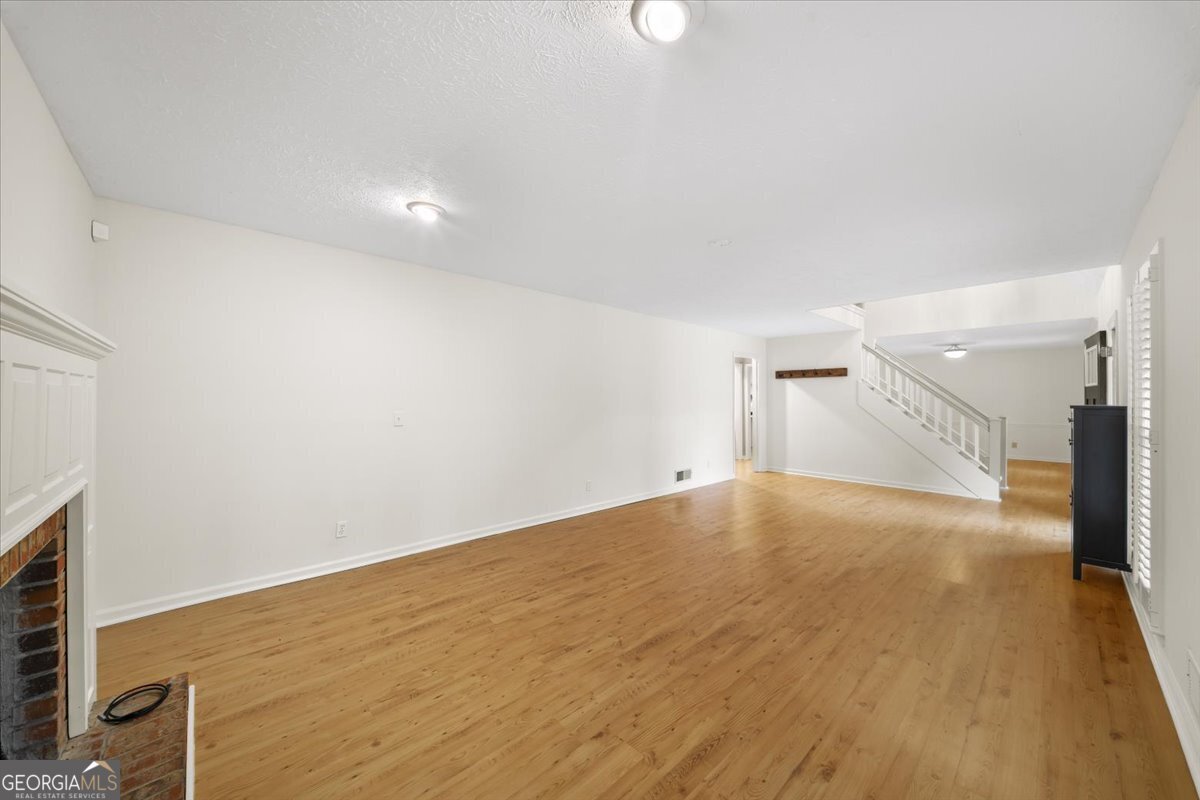 80 Farmington Drive Woodstock - Photo 5