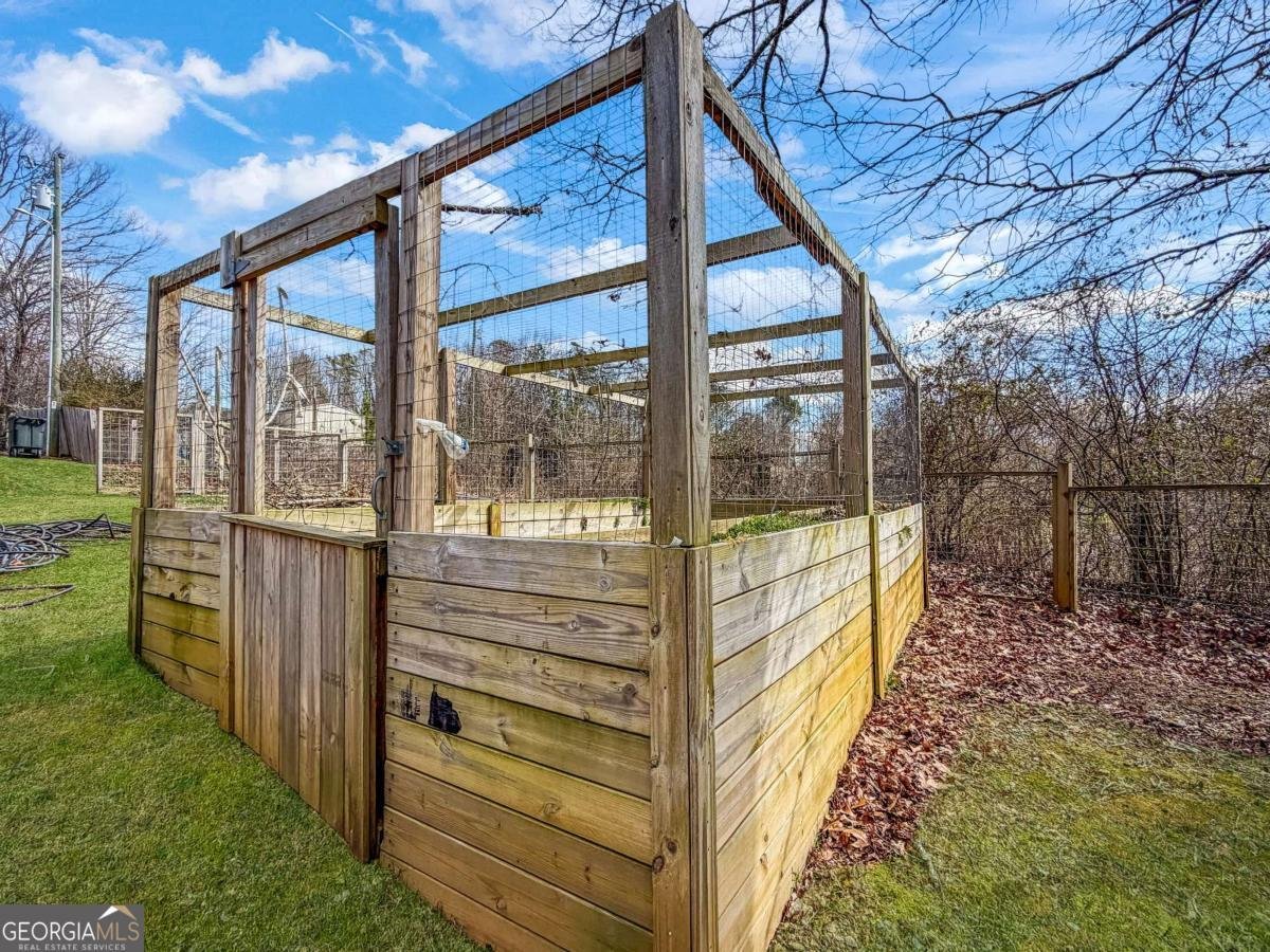 581 Roberts Ridge Road Ellijay - Photo 34