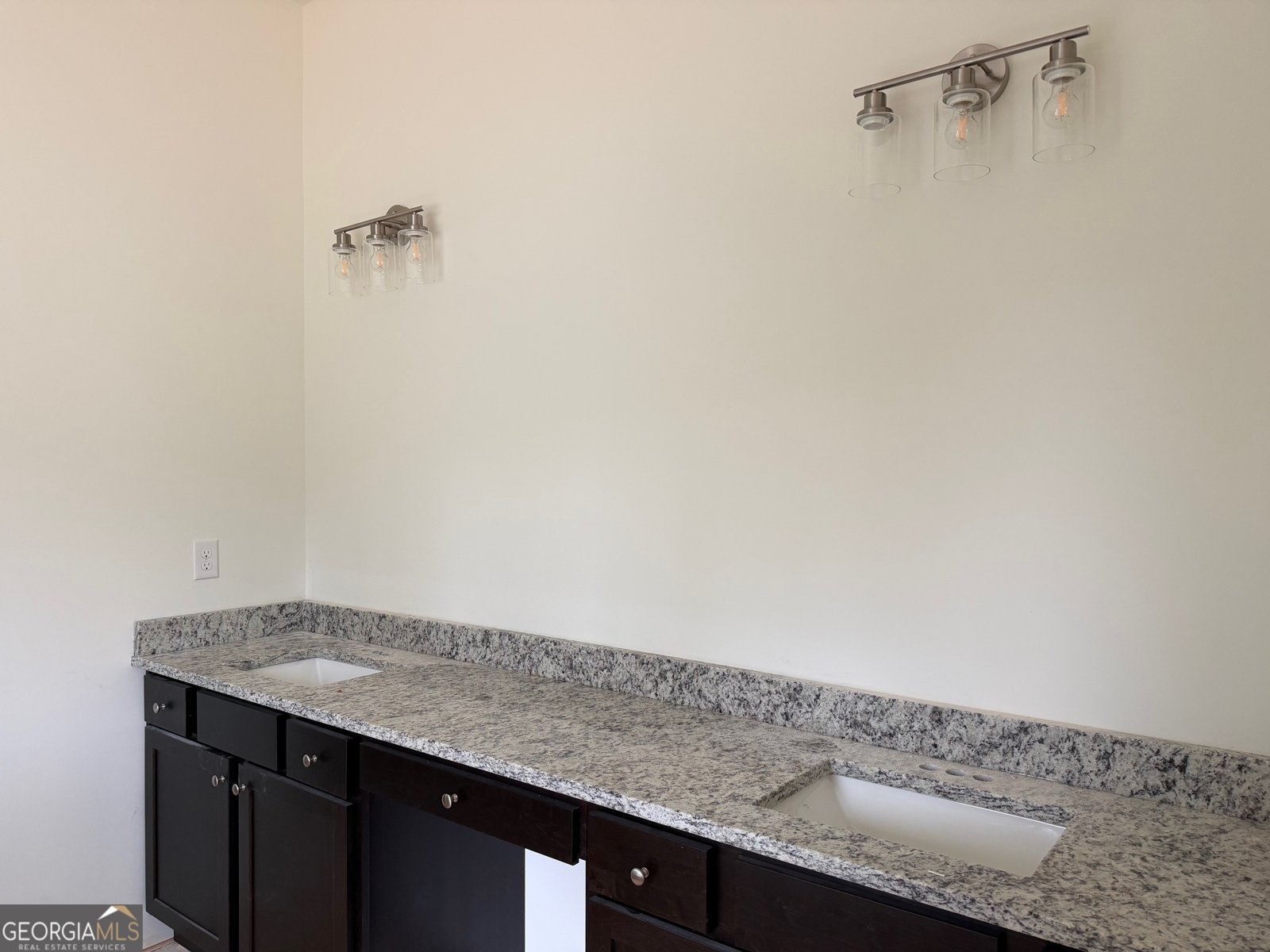 41 Woodland Road Covington - Photo 7