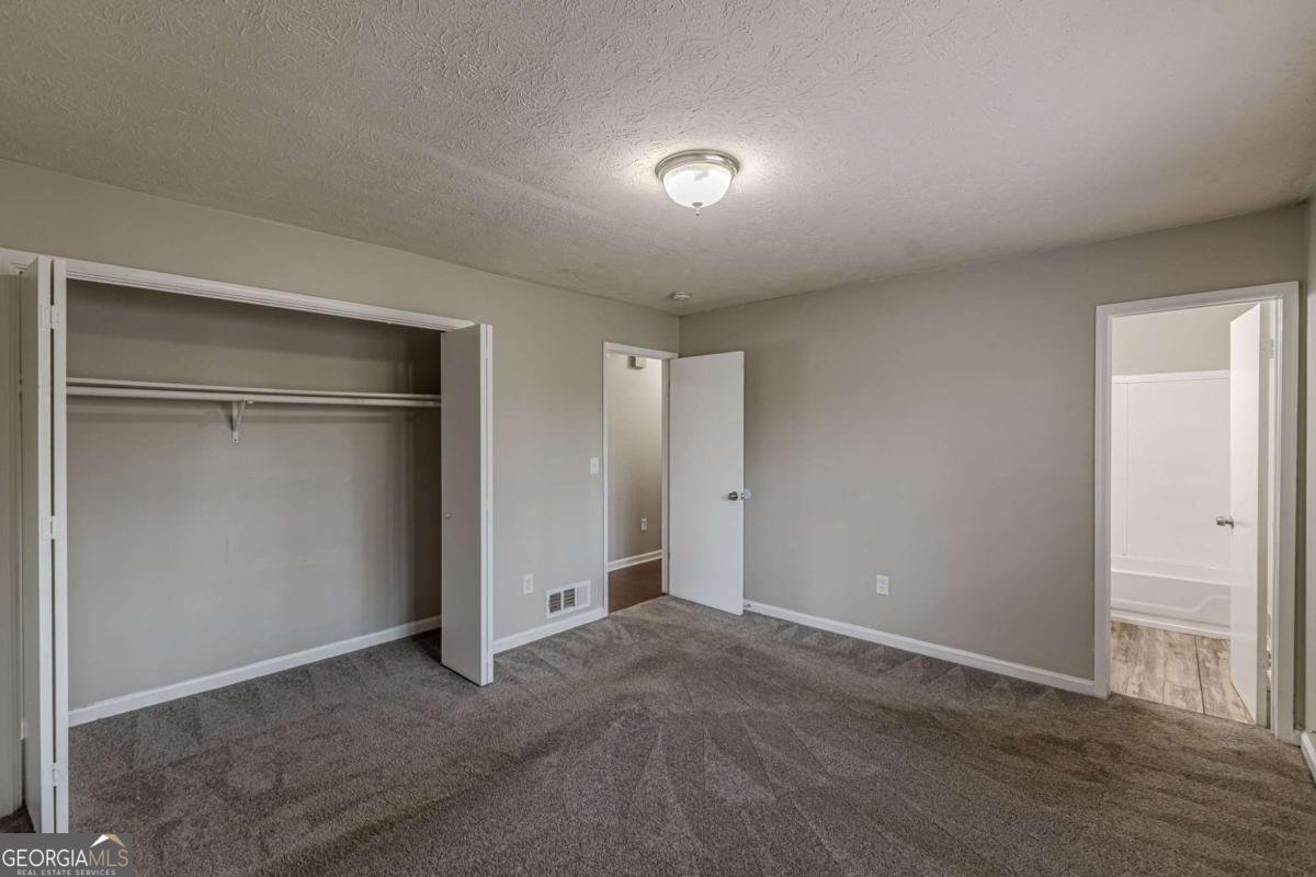 153 Adrian Drive Stockbridge - Photo 8