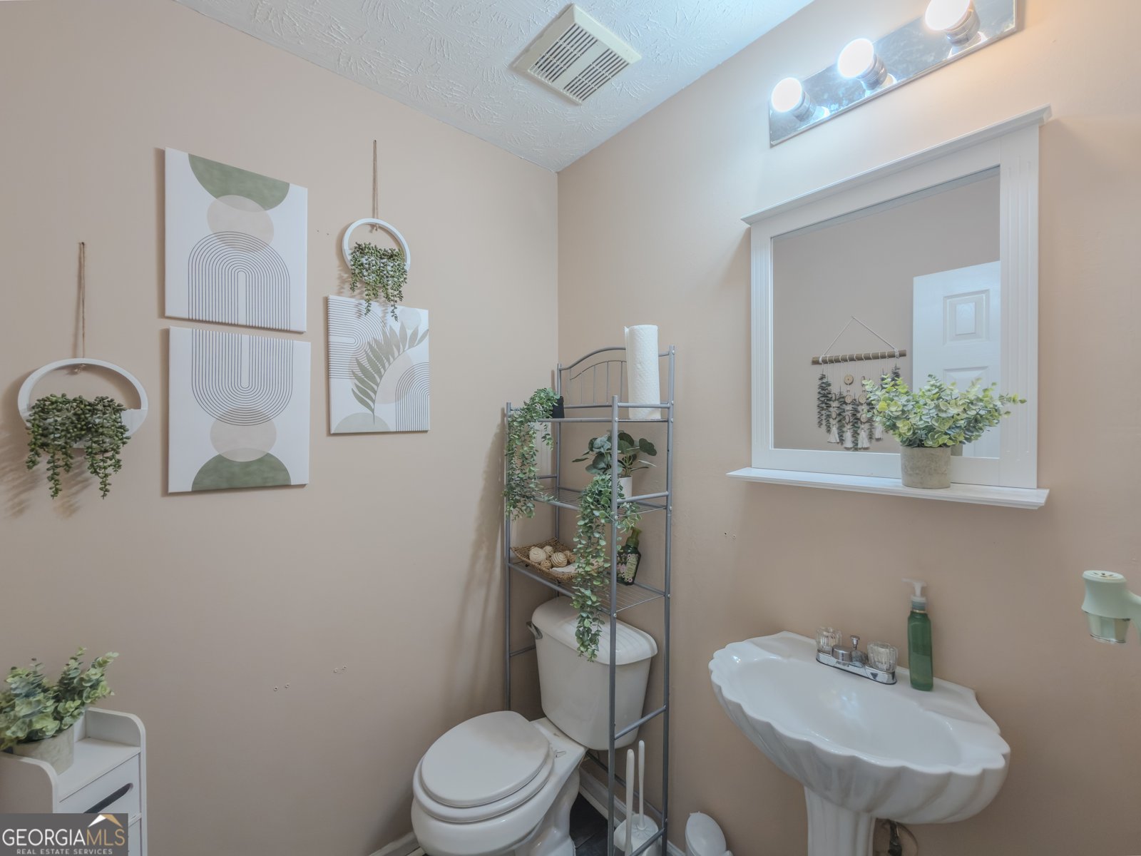 185 Hazelhurst Drive Covington - Photo 16