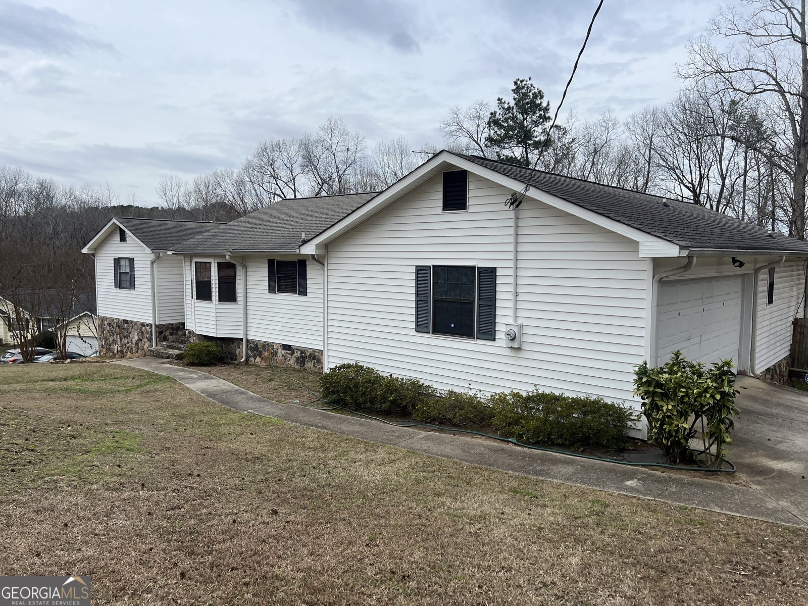 180 Oak Leaf Drive Stockbridge - Photo 1