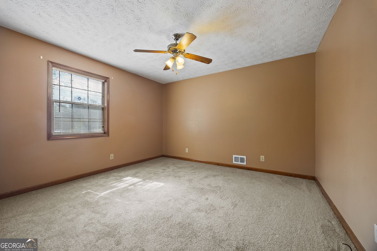 180 Oak Leaf Drive Stockbridge - Photo 21