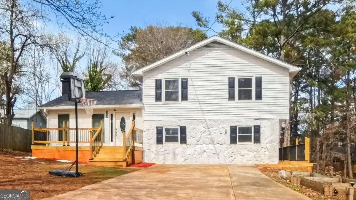 3221 BROMLEY ROWE Duluth - Photo 1