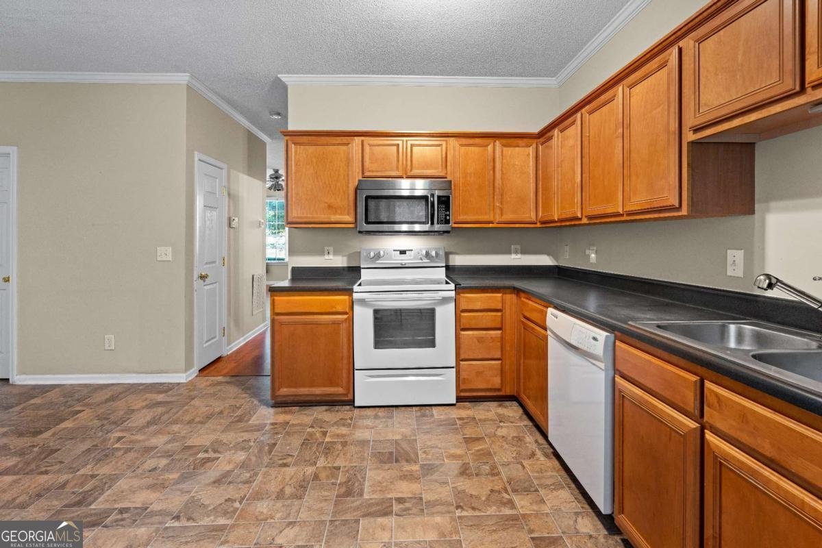 380 Brentwood Drive Newnan - Photo 8