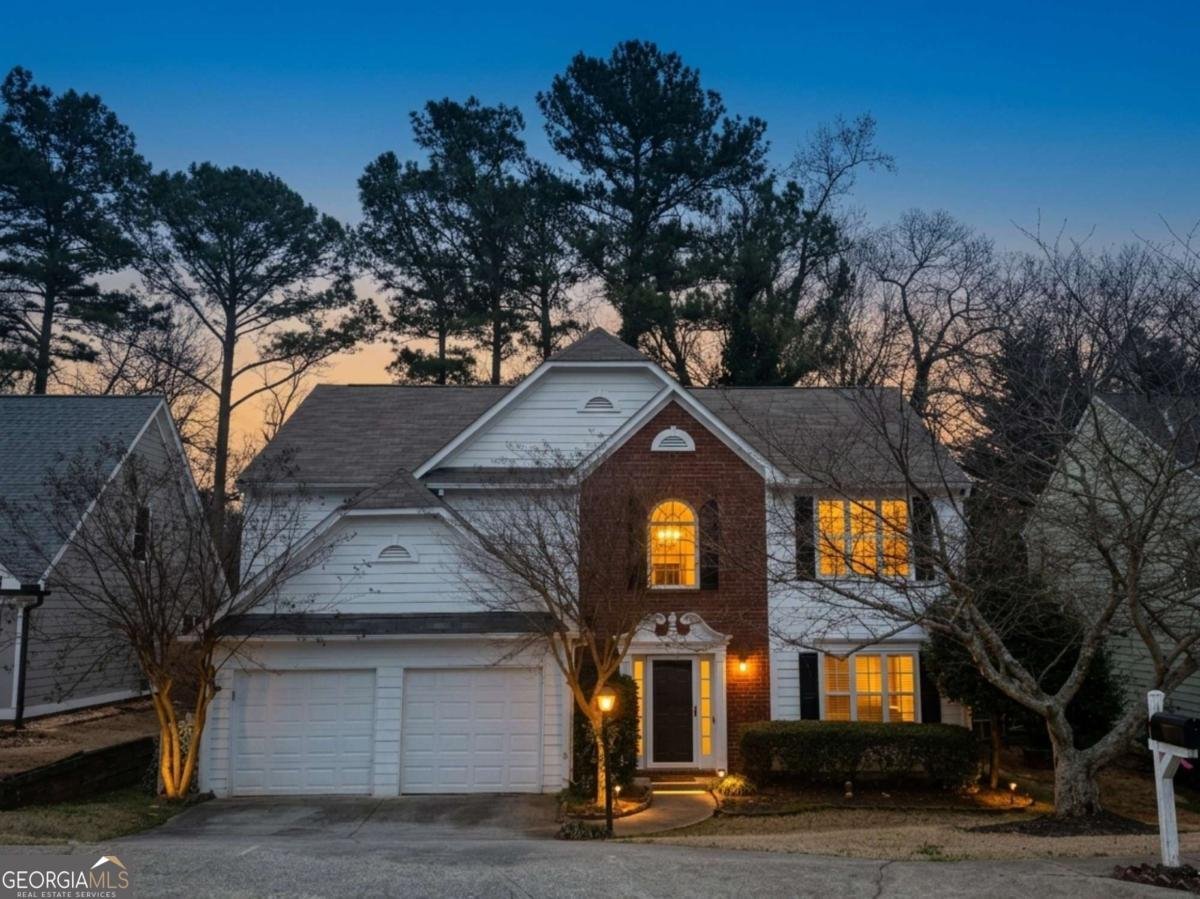 620 Manor Glen Drive Suwanee - Photo 1