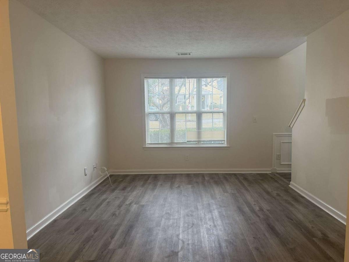 620 Manor Glen Drive Suwanee - Photo 12