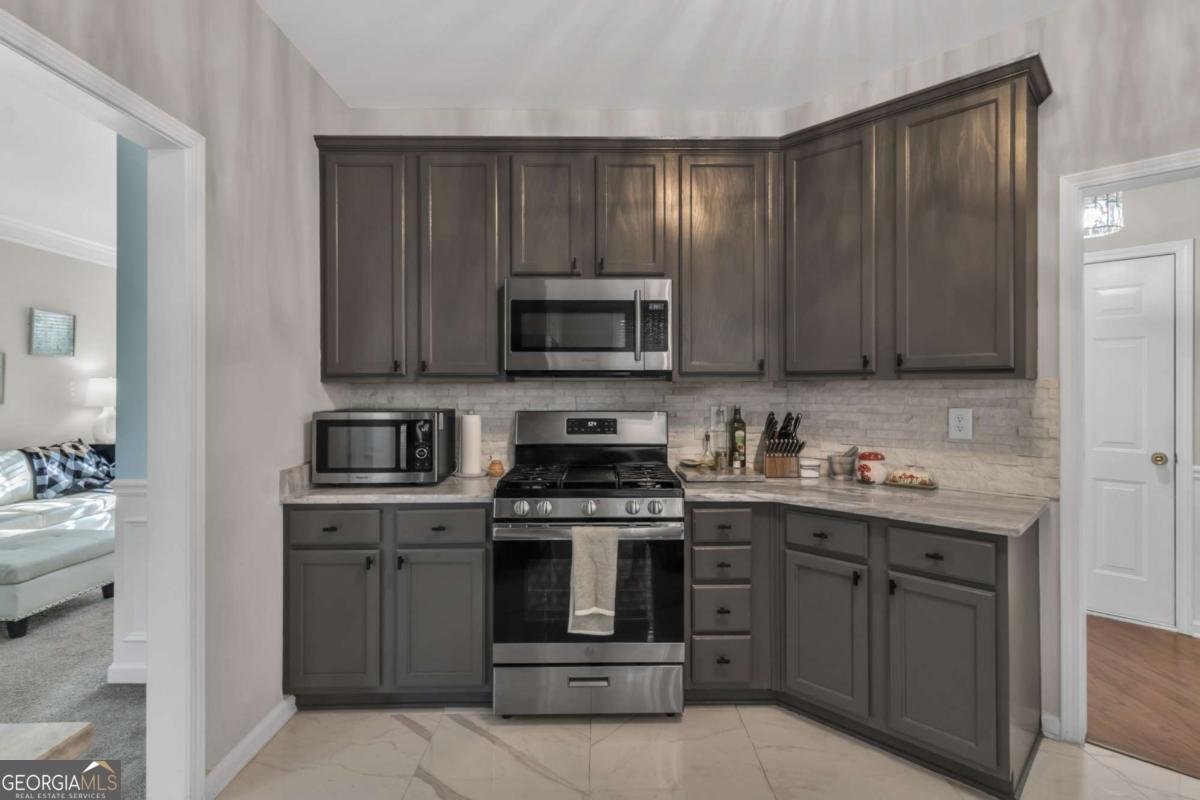 698 Deer Lake Trail Stone Mountain - Photo 13