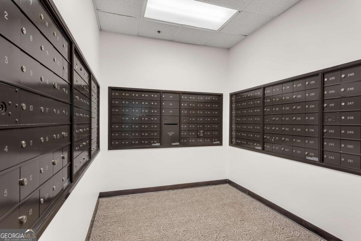 795 Hammond Drive Atlanta - Photo 32