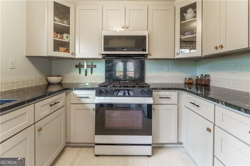 1366 Gray Rock Drive Marietta - Photo 8