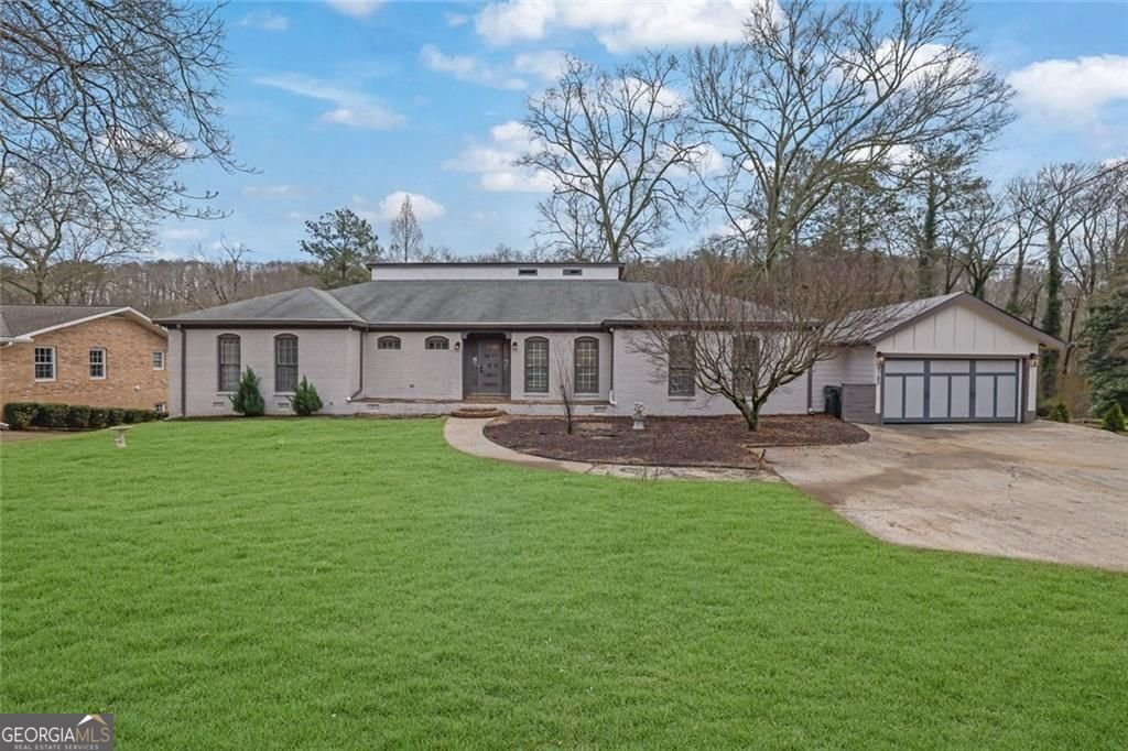 9785 La View Circle Roswell - Photo 1