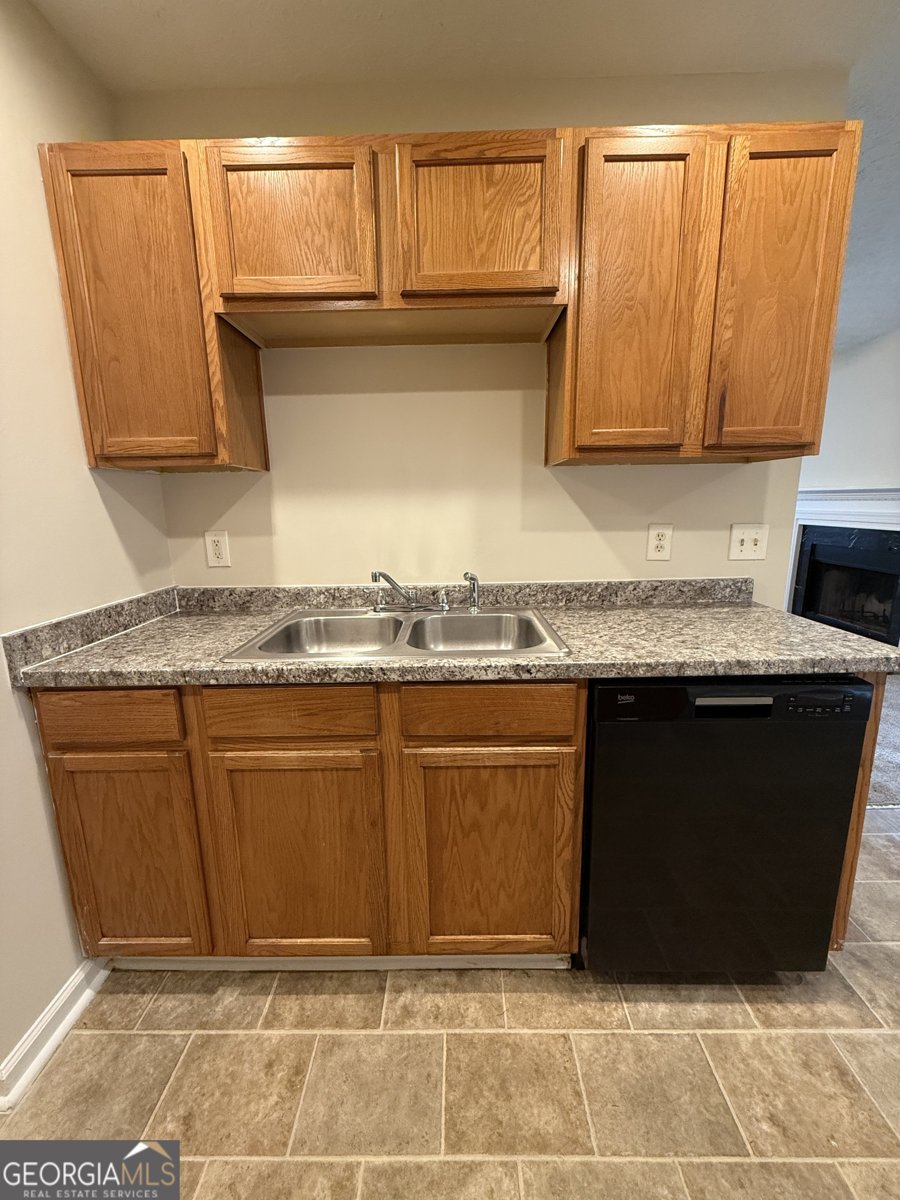 2035 Lakeside Circle Covington - Photo 10