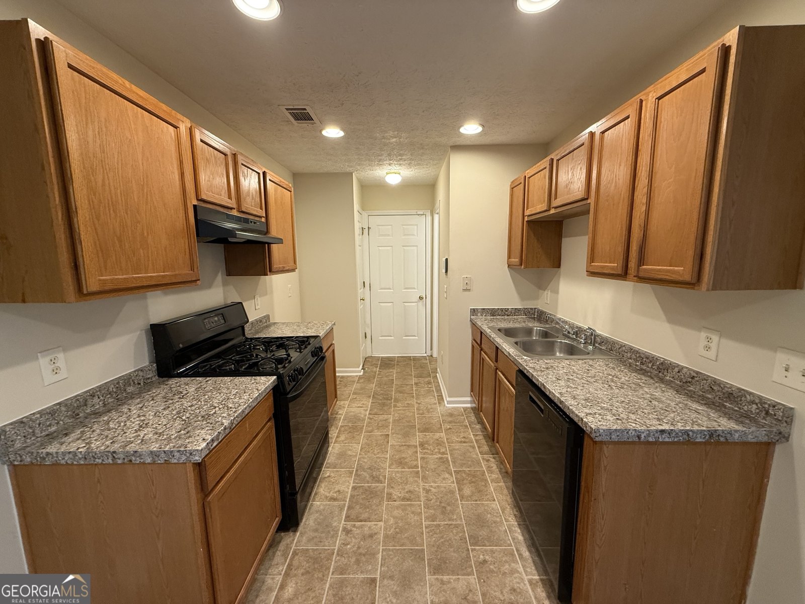 2035 Lakeside Circle Covington - Photo 8