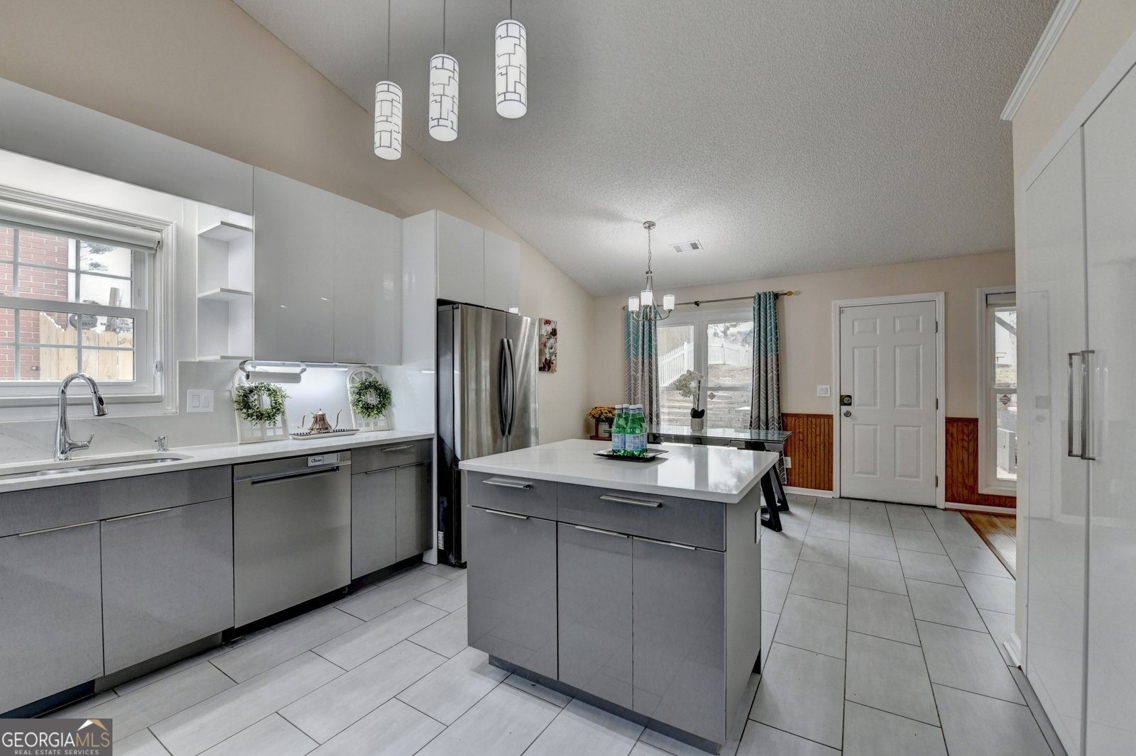 1296 Mandalay Court Lilburn - Photo 23