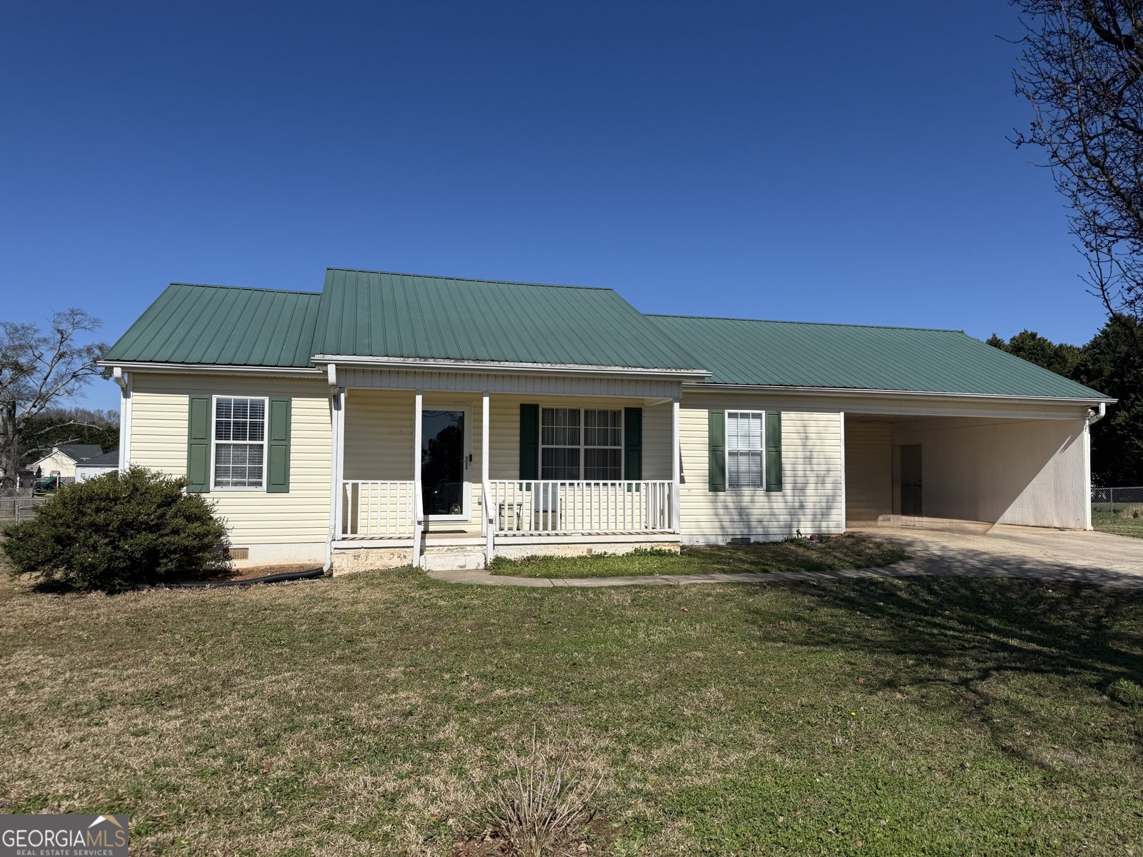 2124 Broad Street Statham - Photo 1