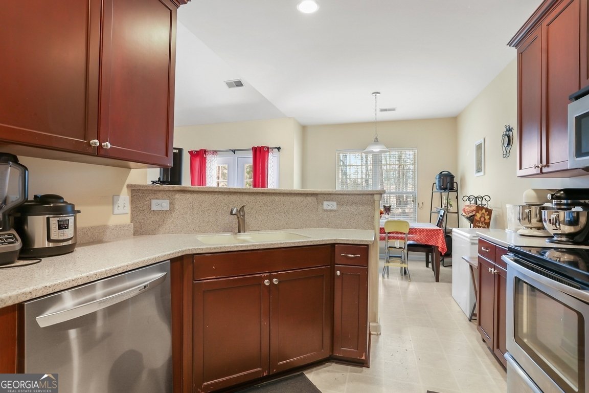 158 Willow Point Circle Savannah - Photo 10