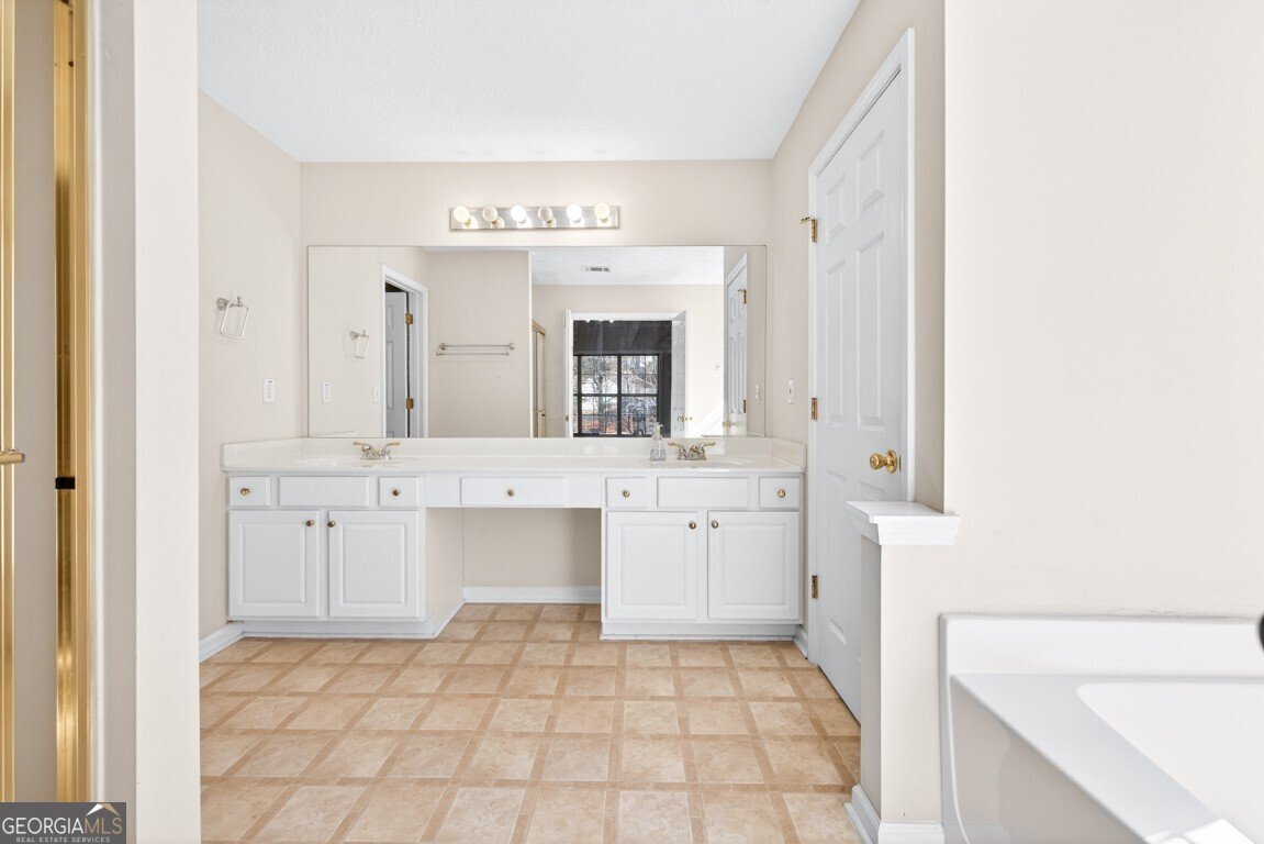 1585 Highland Farm Drive Suwanee - Photo 19