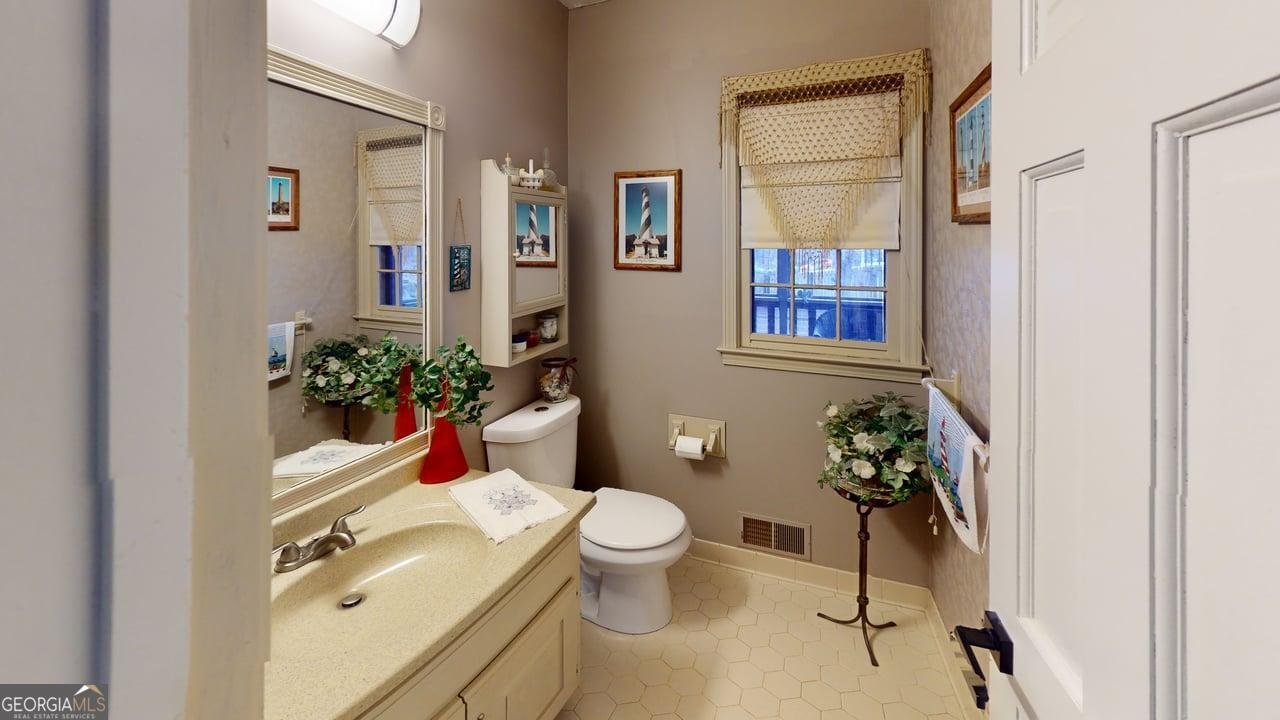 5788 Lost Grove Drive Lilburn - Photo 12