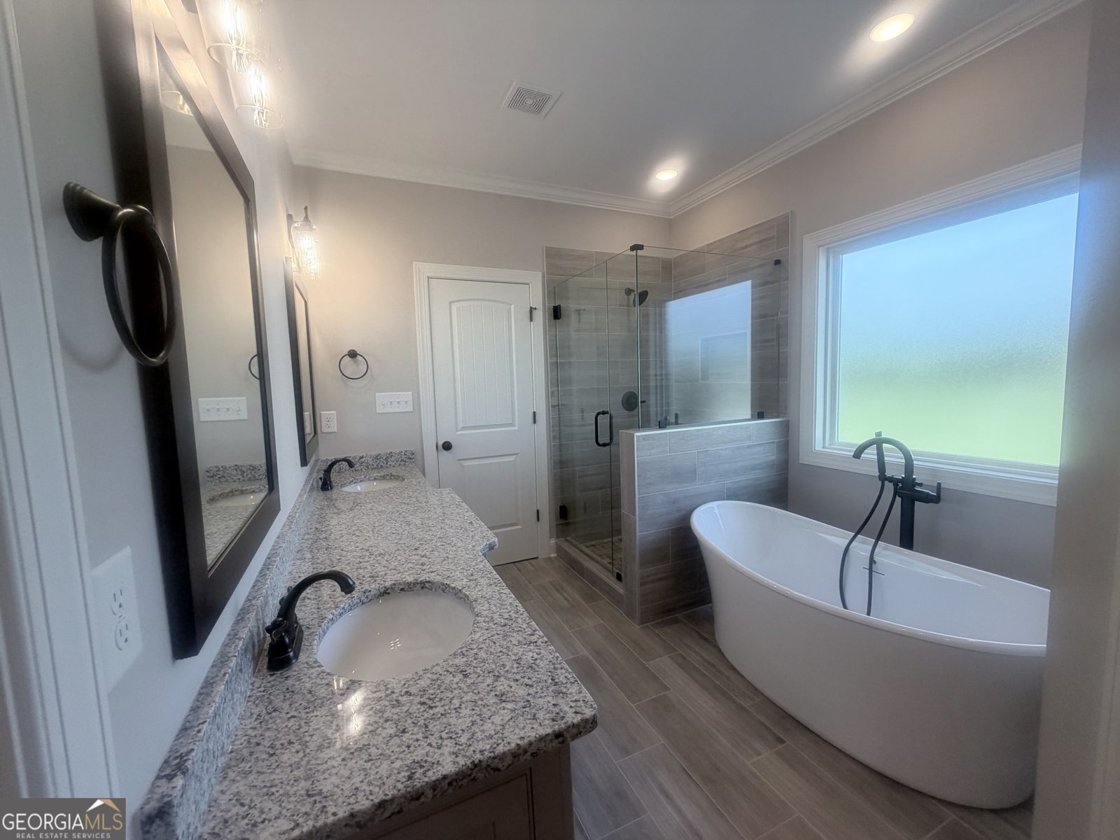 2577 Blazing Star Court Statham - Photo 21