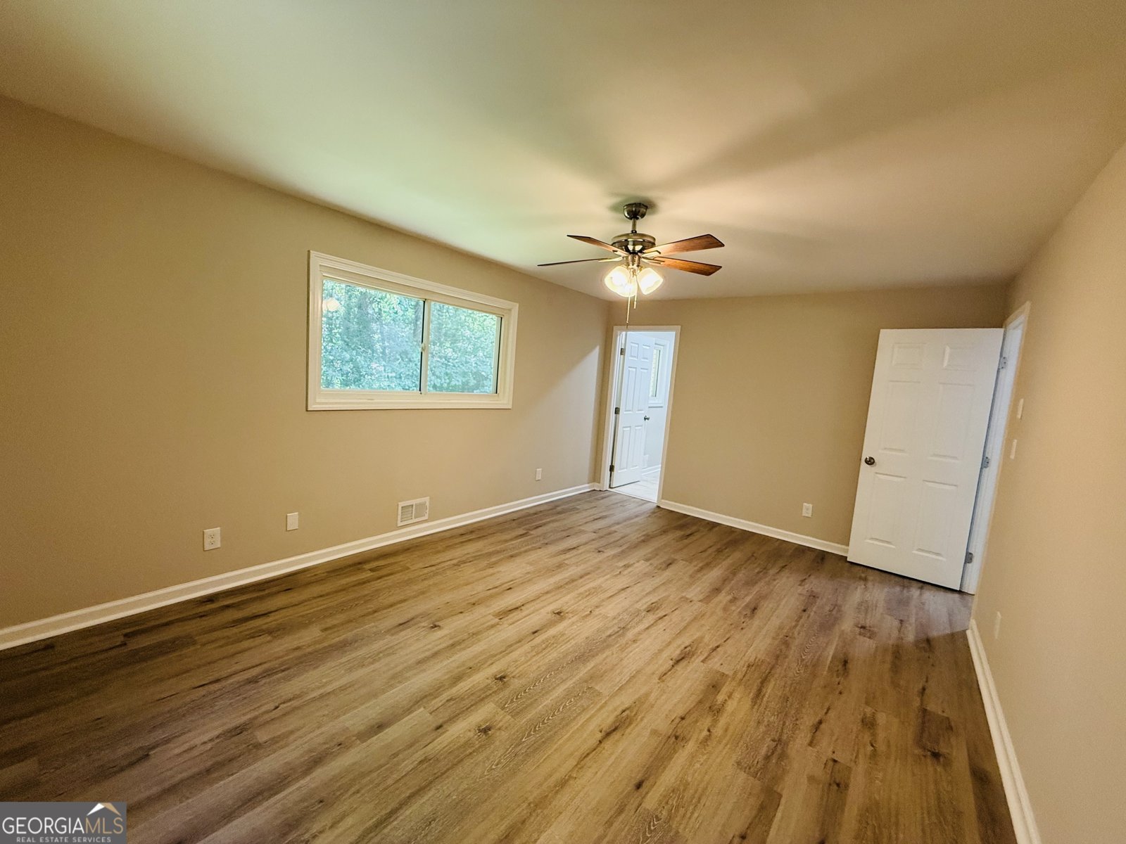 421 Safari Circle Stone Mountain - Photo 12