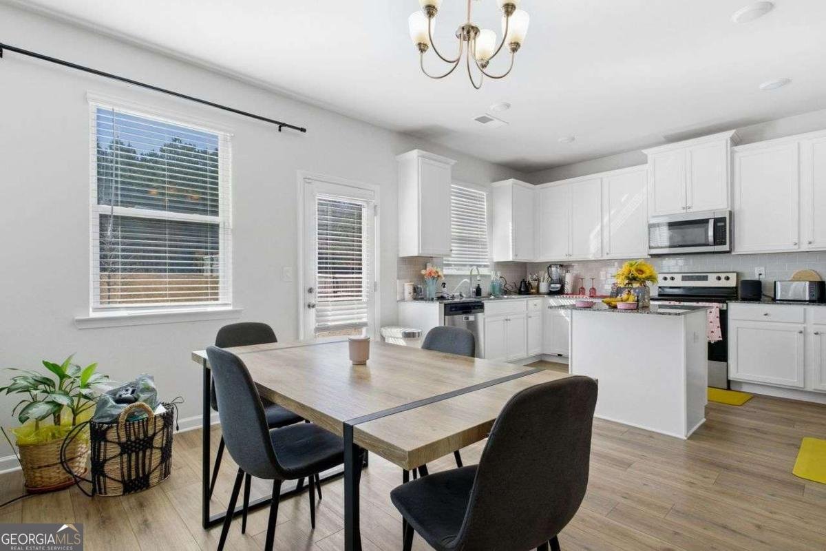 4006 Riverchess Drive Atlanta - Photo 8