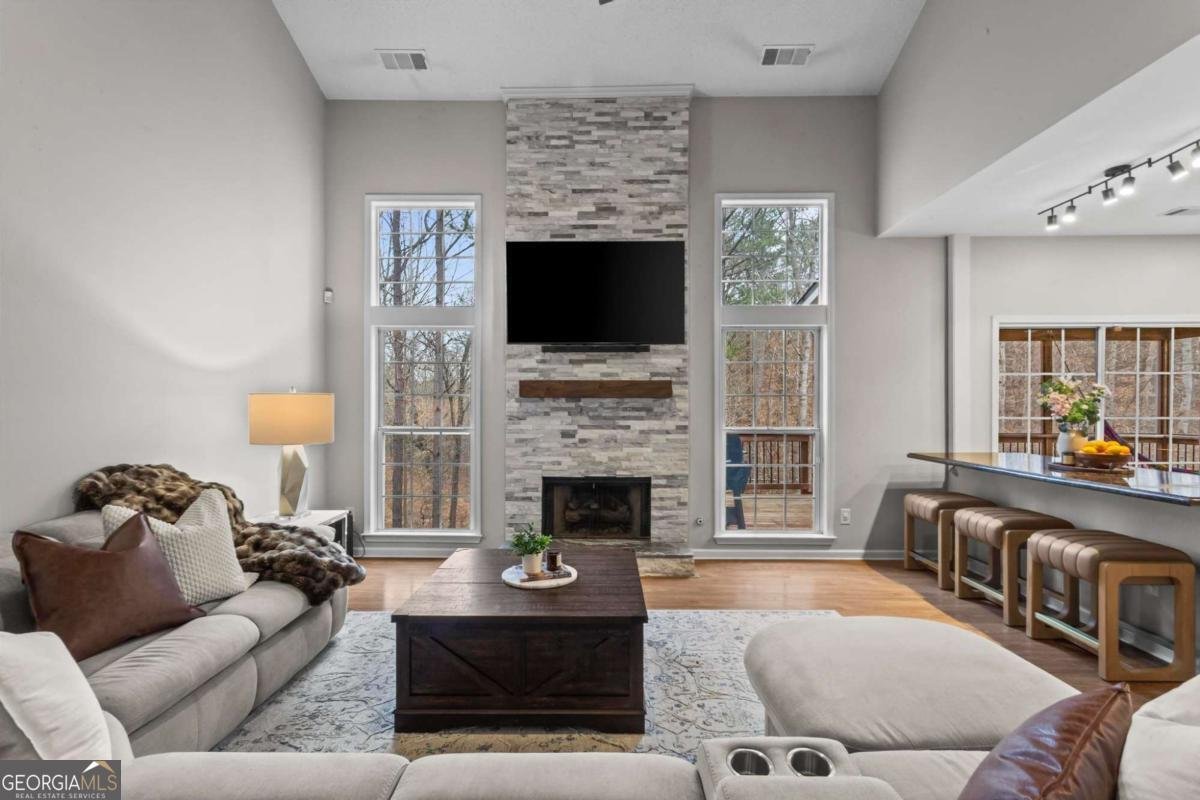 314 Ashland Court Woodstock - Photo 11