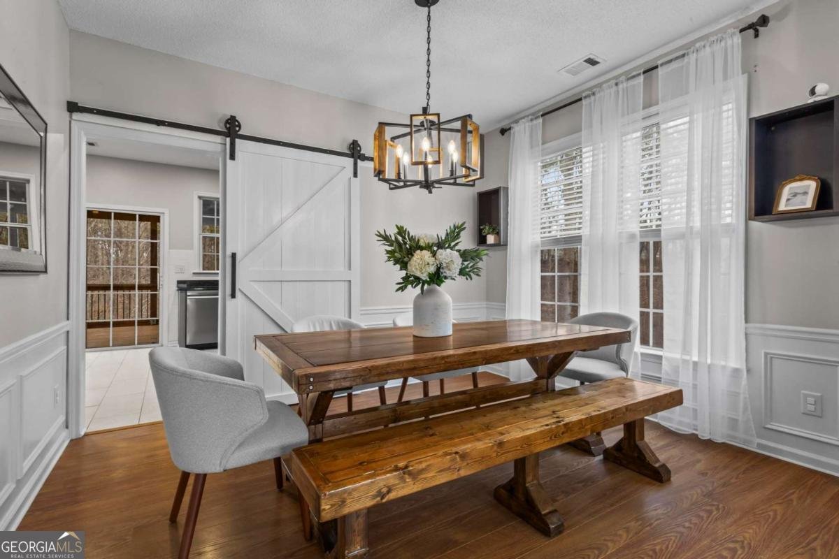 314 Ashland Court Woodstock - Photo 7